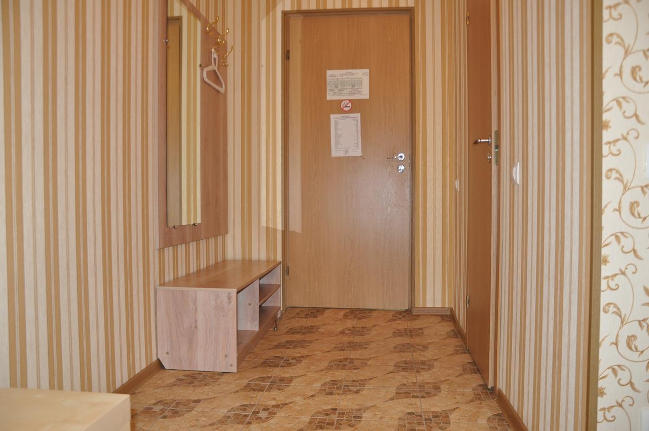 Hotel Komsomolskaya Sankt Petersburg Exteriör bild